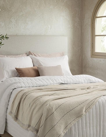 Manta de chenille jacquard a rayas.  180 x 130 cm. JEAN CARTIER