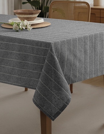 Mantel con tejido hilado color con diseño a rayas. 150 x 250 cm JEAN CARTIER