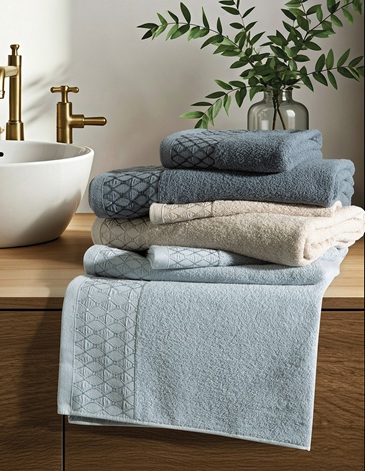 Juego De Toalla Y Toallón Algodón Premium | Línea Trim 400 grs/m² JEAN CARTIER