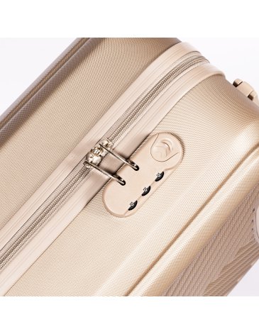 Carry On - TRAVEL TECH