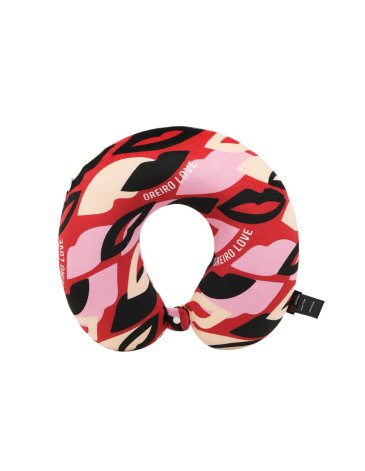 Set de Viaje Almohada + Mascara - LAS OREIRO LOVE