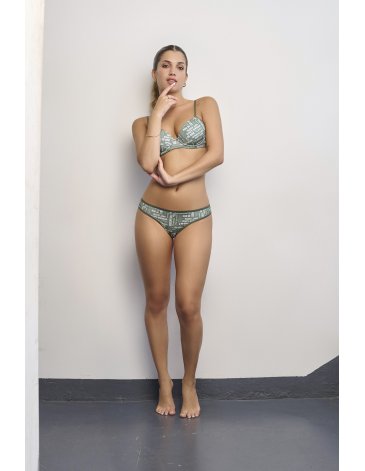 Conjunto de microfibra sublimada, corpiño taza soft con push up y cola less. T85/100 AVRIL KAURY