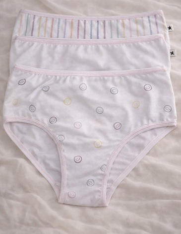 Bombacha nena ema algodon y lycra Pack x3 T4/12 DOLCISIMA
